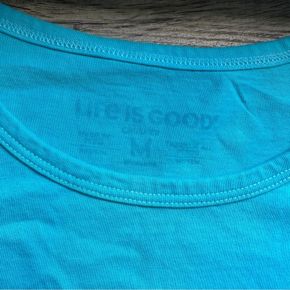 Life is Good Crusher Blue Beach Sea Shell Tank Top Curved Hem M - Picture 8 of 9